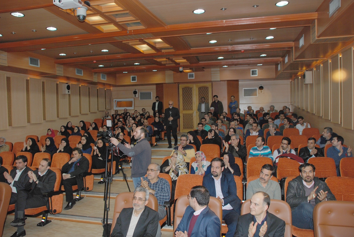 دکتر طیبی در مراسم تکریم رییس پیشین و معارفه سرپرست جهاددانشگاهی صنعتی شریف مطرح کرد: جهاددانشگاهی بنیانگذار دفاع دانش بنیان در کشور 4 دکتر طیبی در مراسم تکریم رییس پیشین و معارفه سرپرست جهاددانشگاهی صنعتی شریف مطرح کرد: جهاددانشگاهی بنیانگذار دفاع دانش بنیان در کشور