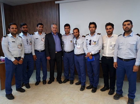 به همت معاونت آموزش جهاددانشگاهی صنعتی شریف برگزار شد: دوره آموزشی طرح تکریم ارباب رجوع و احترام به مراجعین، در پالایشگاه نهم مجتمع گاز پارس جنوبی 1 به همت معاونت آموزش جهاددانشگاهی صنعتی شریف برگزار شد: دوره آموزشی طرح تکریم ارباب رجوع و احترام به مراجعین، در پالایشگاه نهم مجتمع گاز پارس جنوبی