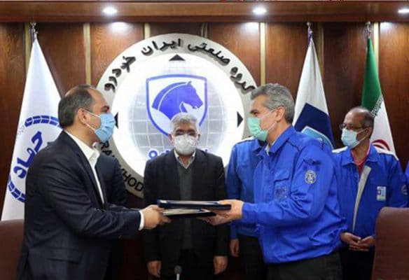 ادامه همکاری‌های استراتژیک جهاددانشگاهی با ایران‌خودرو/ امضای قرارداد تولید واحد کنترل گیربکس‌های نیمه اتوماتیک