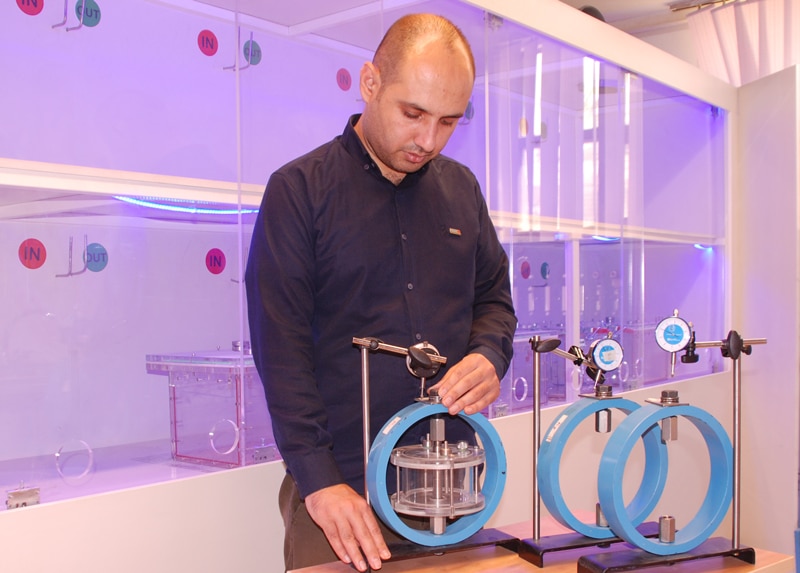 آزمایشگاه متالورژی 4 آزمایشگاه متالورژی