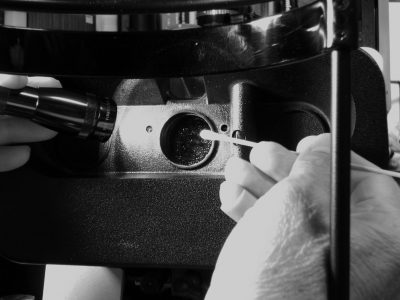 تمیزکاری قطعات اپتیکی 1 تمیزکاری قطعات اپتیکی