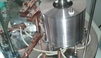 بهینه سازی چشمه پرتو یون پهن (آزمایشگاهی پایدار) برای لایه نشانی به کمک پرتو یون