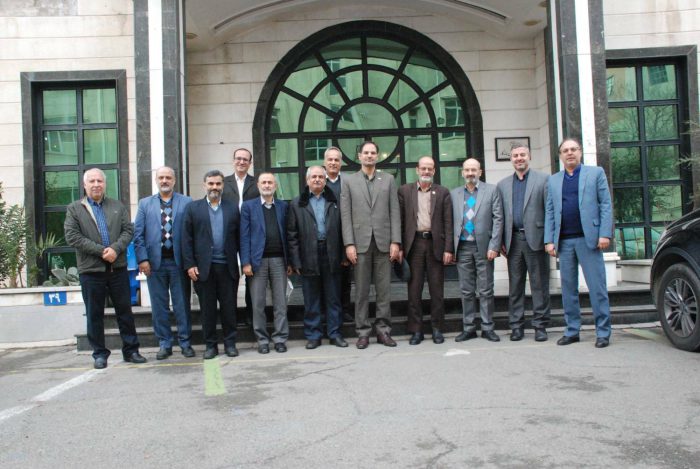 توسعه ارتباط صنعت و دانشگاه از اولویتهای جهاددانشگاهی است/ روایت پیشرفت کشور برای جوانان توسط این نهاد 4 توسعه ارتباط صنعت و دانشگاه از اولویتهای جهاددانشگاهی است/ روایت پیشرفت کشور برای جوانان توسط این نهاد