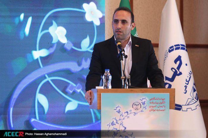 در چهل و سومین سالگرد تشکیل جهاددانشگاهی رونمایی شد؛ طراحی و ساخت واحد بازیافت اسید کلریدریک به روش تبخیری 2 در چهل و سومین سالگرد تشکیل جهاددانشگاهی رونمایی شد؛ طراحی و ساخت واحد بازیافت اسید کلریدریک به روش تبخیری