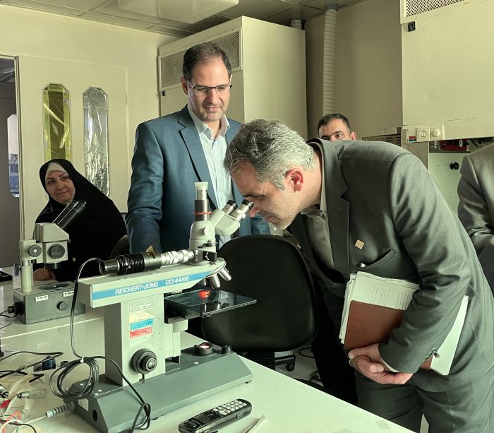 معاون فرهنگی جهاددانشگاهی در بازدید از سازمان جهاددانشگاهی صنعتی شریف: توفیقات فناورانه در سازمان جهاددانشگاهی صنعتی شریف نشات گرفته از پیوست های فرهنگی فعالیت هاست 14 معاون فرهنگی جهاددانشگاهی در بازدید از سازمان جهاددانشگاهی صنعتی شریف: توفیقات فناورانه در سازمان جهاددانشگاهی صنعتی شریف نشات گرفته از پیوست های فرهنگی فعالیت هاست